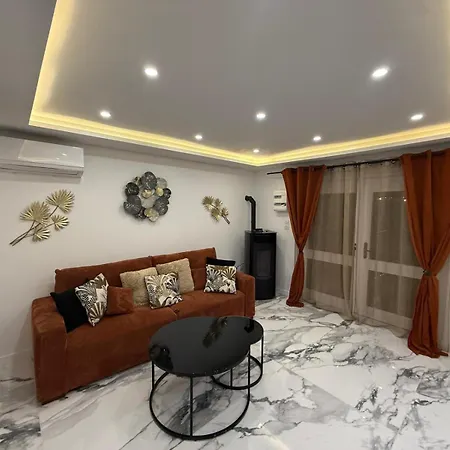 Melrose Loft With Master