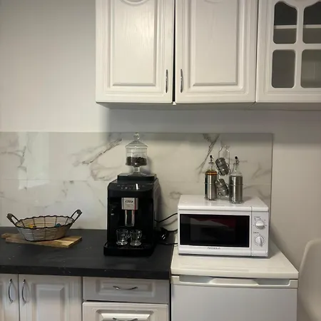 Apartment Melrose Loft With Master *